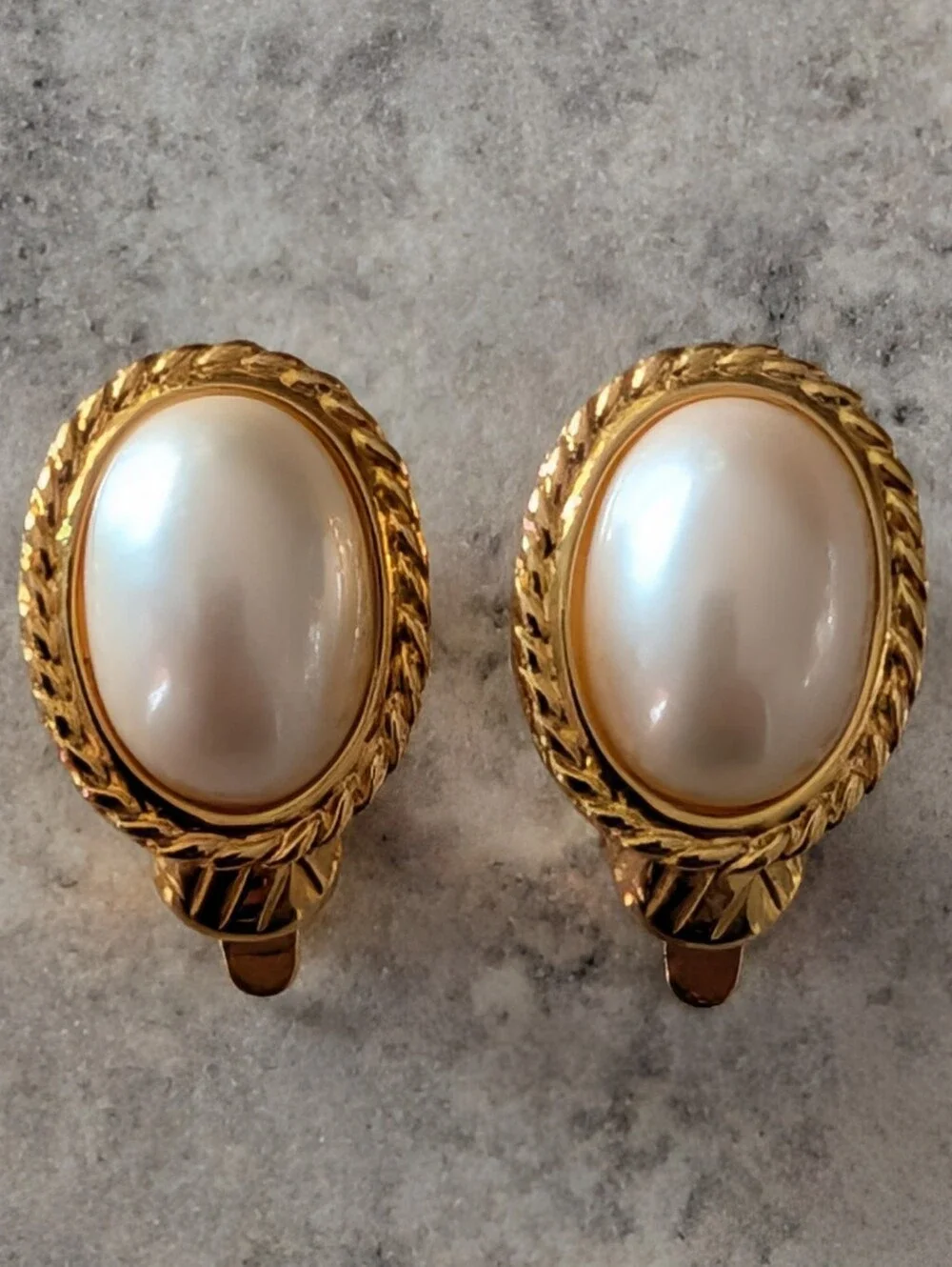 Vintage Trifari Gold-Tone White Pearlescent Oval Clip On Earrings